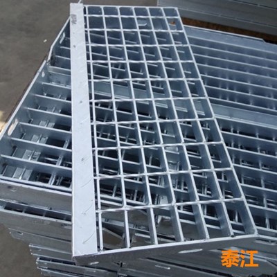 脫硫塔專(zhuān)用平臺(tái)鋼格板